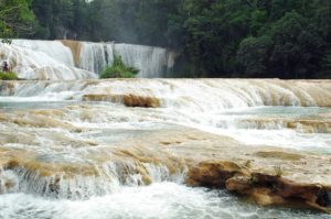 entreprise n'est pas un long fleuve tranquille